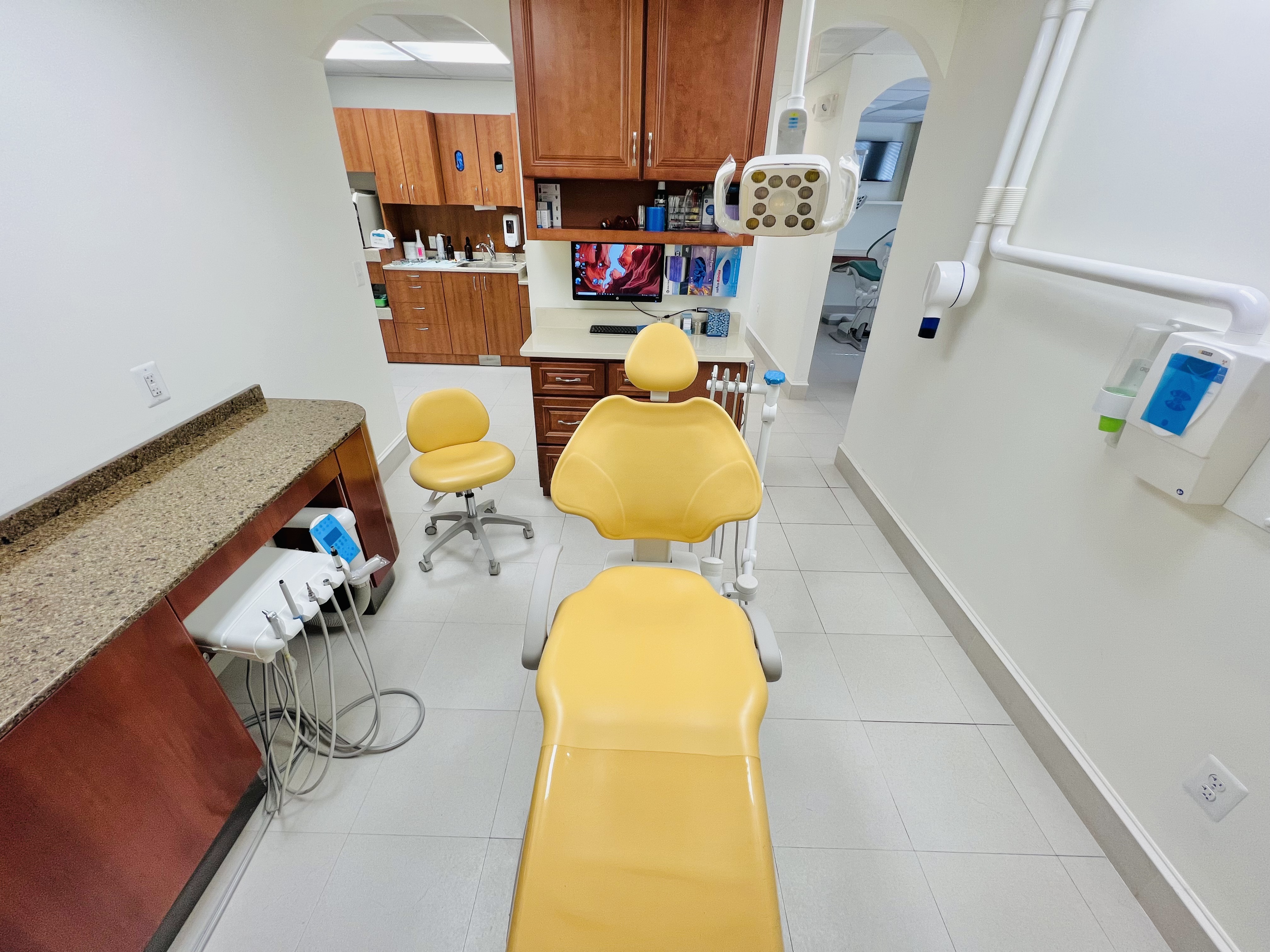 Reception area to Executive Dental Care Office in Rockville, MD